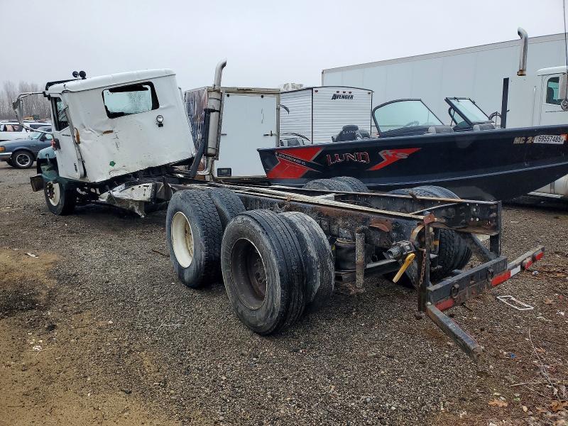 2000 International 9400 9400I