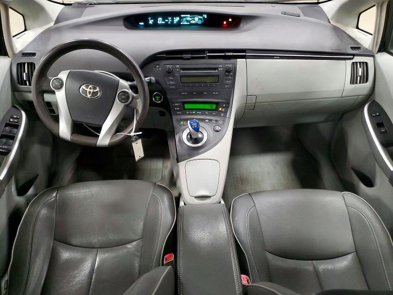 2010 Toyota Prius ii
