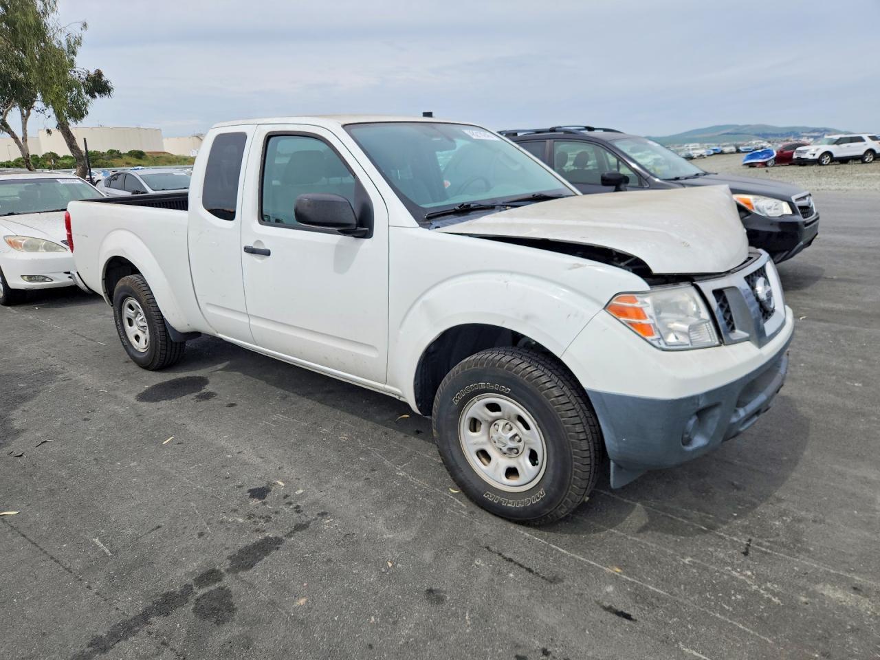 2016 Nissan Frontier S