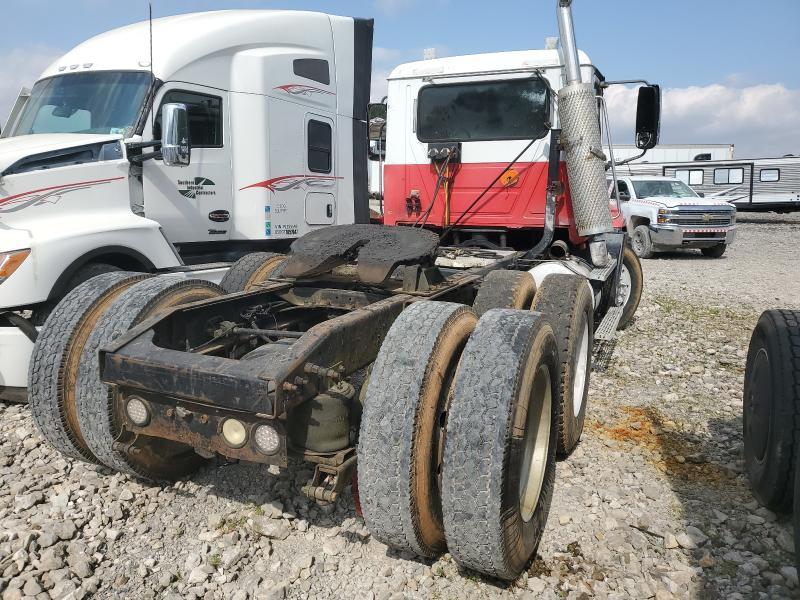 2004 Mack 600 CX600
