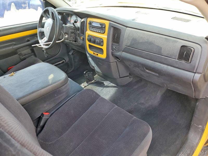 2005 Dodge RAM 1500 ST