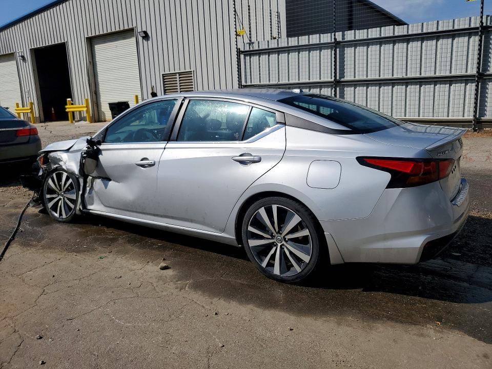 2021 Nissan Altima 2.5 sr