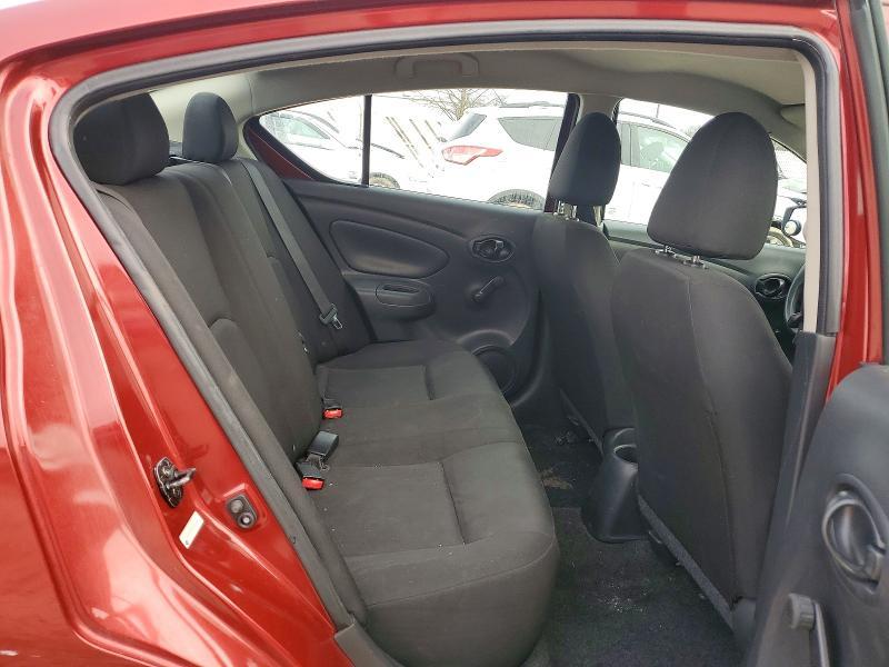 2018 Nissan Versa s