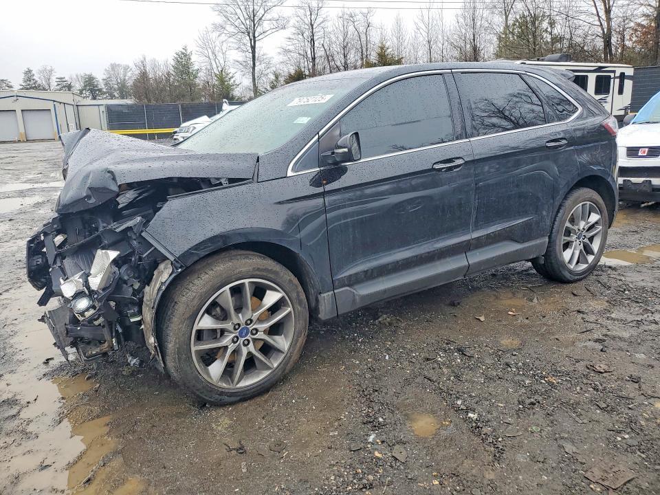 2016 Ford Edge Titanium