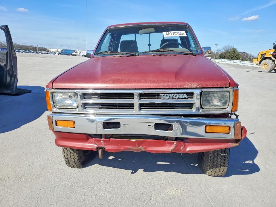 1987 Toyota Pickup Deluxe