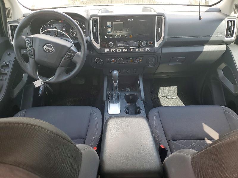 2025 Nissan Frontier sv