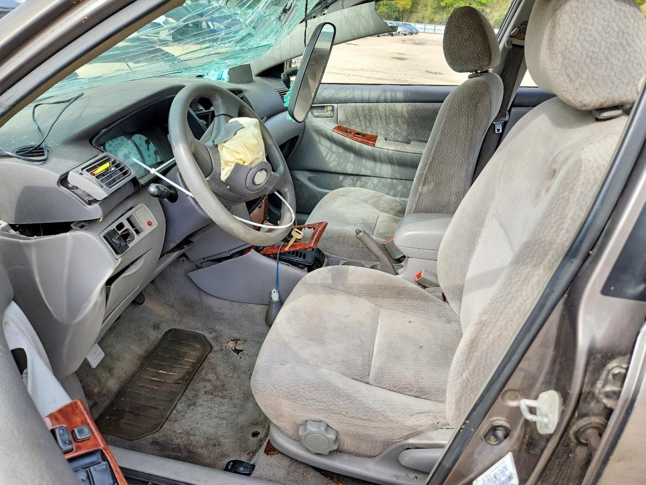 2003 Toyota Corolla le