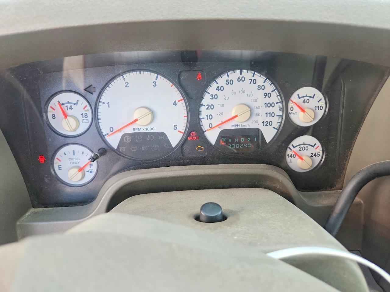 2006 Dodge RAM Flatbed Truck