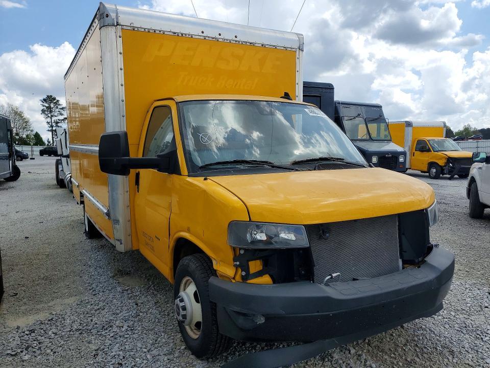 2023 GMC Savana Cutaway G3500