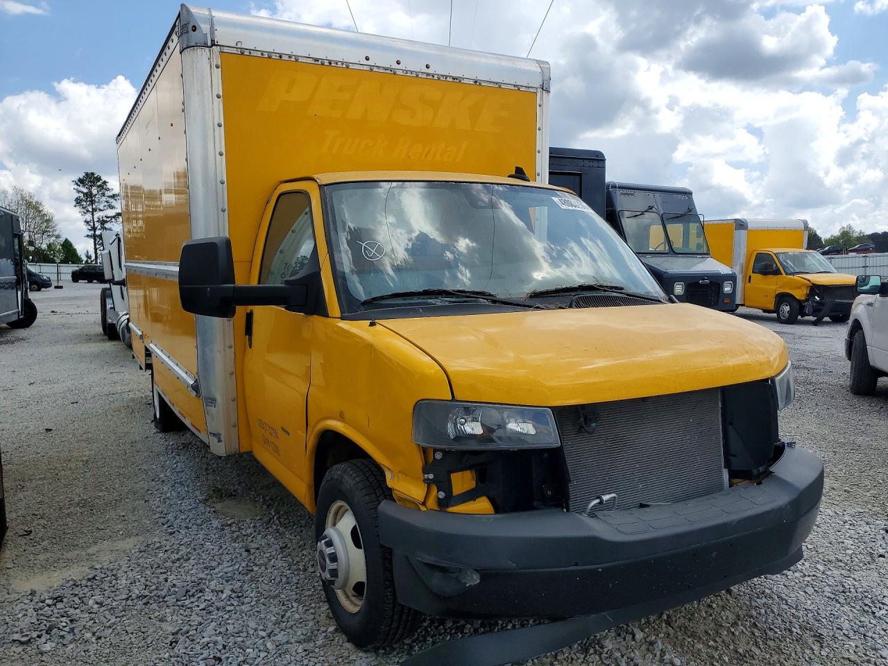 2023 GMC Savana Cutaway G3500