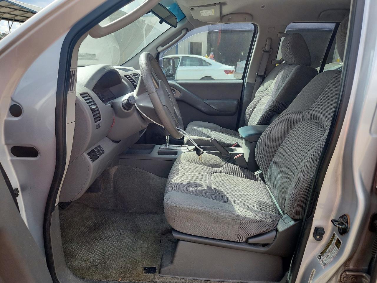 2011 Nissan Frontier S