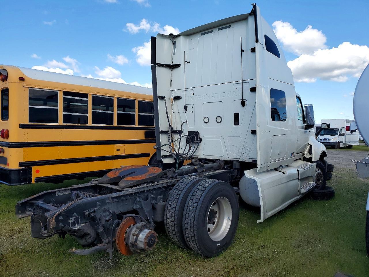 2020 International LT625 Semi Truck