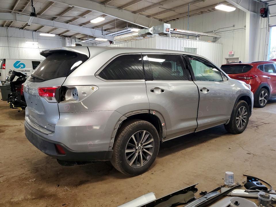 2017 Toyota Highlander xle