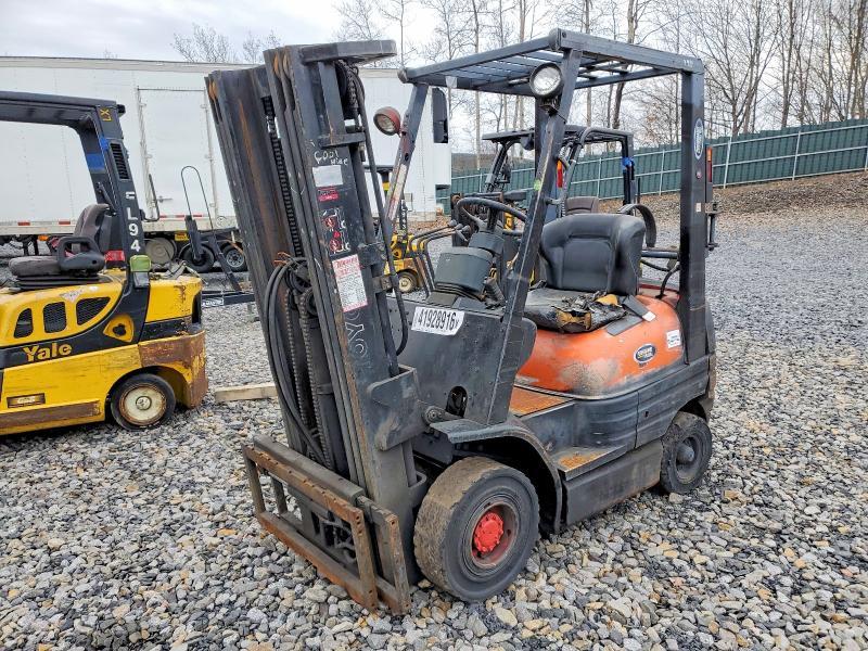 1996 Toyota 42-6FGU18 Forklift-Forklift