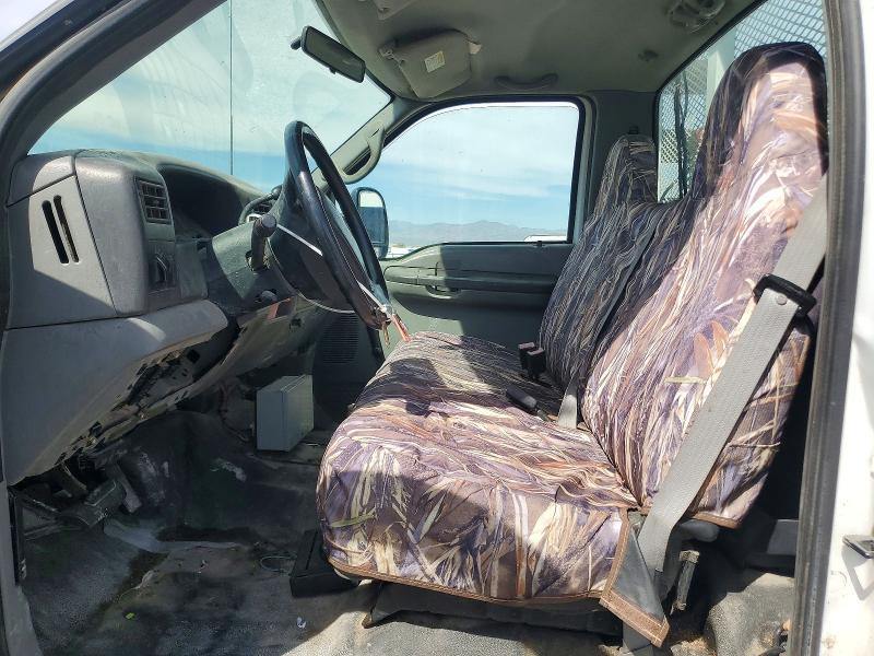 2002 Ford F350 Super Duty Flatbed Truck