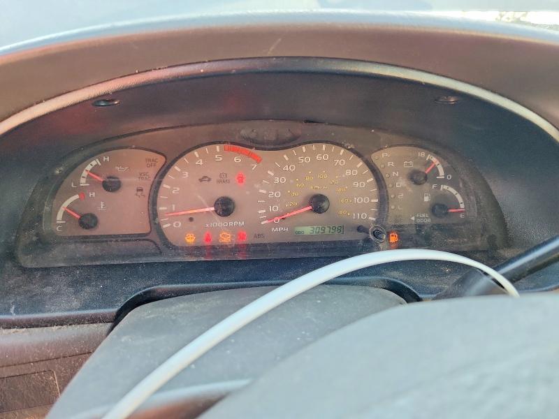 2003 Toyota Sequoia