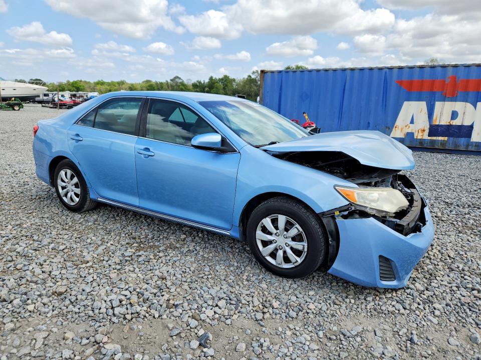 2012 Toyota Camry le