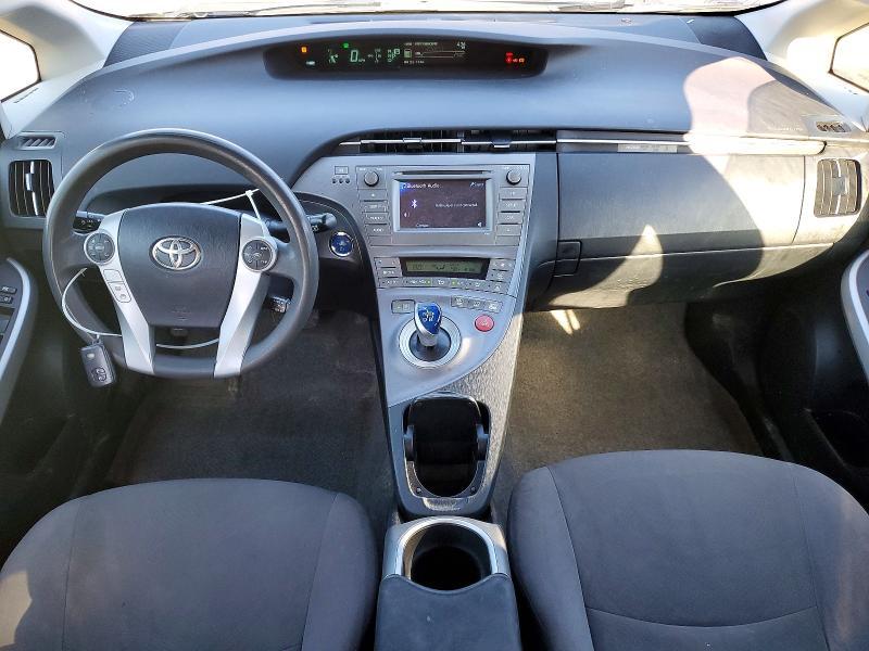 2015 Toyota Prius two