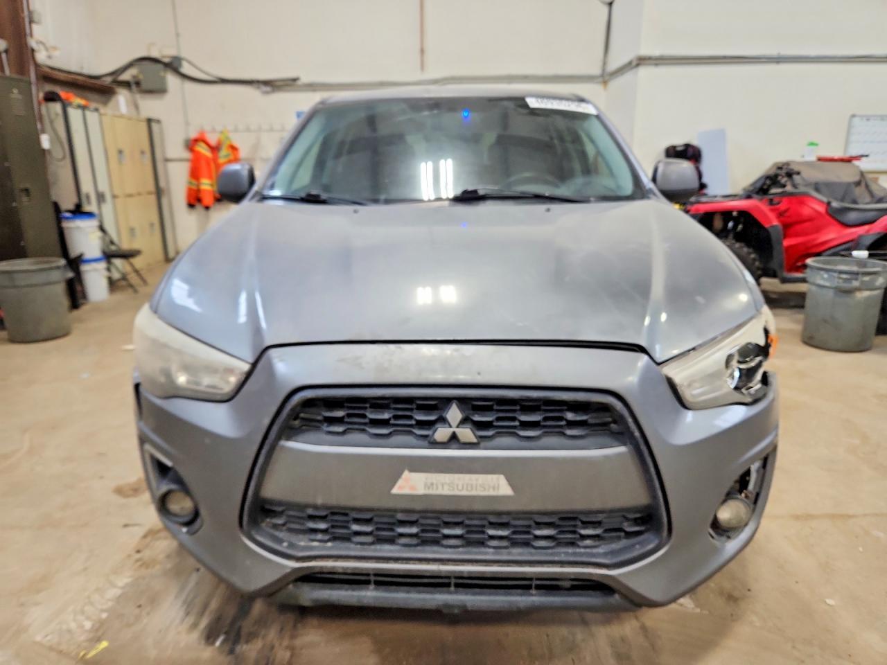 2013 Mitsubishi RVR