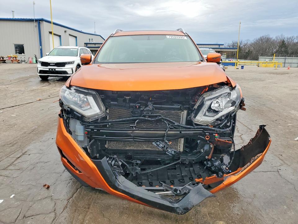 2017 Nissan Rogue sv