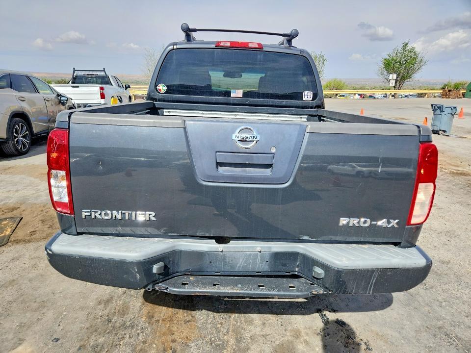 2011 Nissan Frontier s