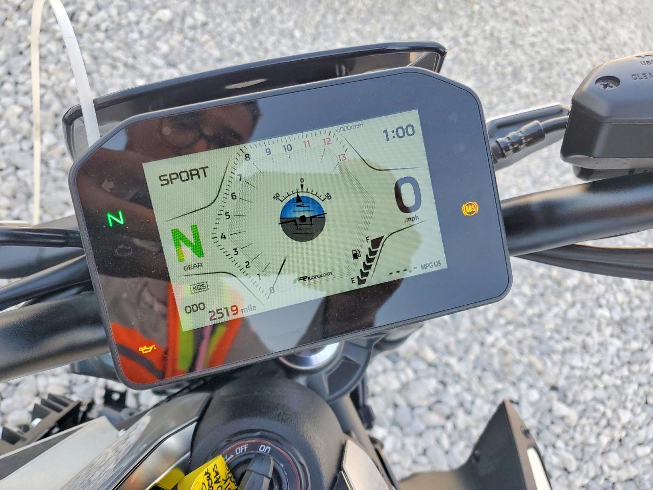 2025 Kawasaki ZR900 S