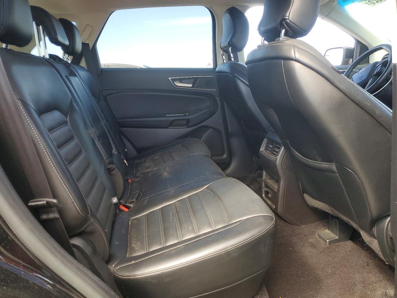 2017 Ford Edge sel