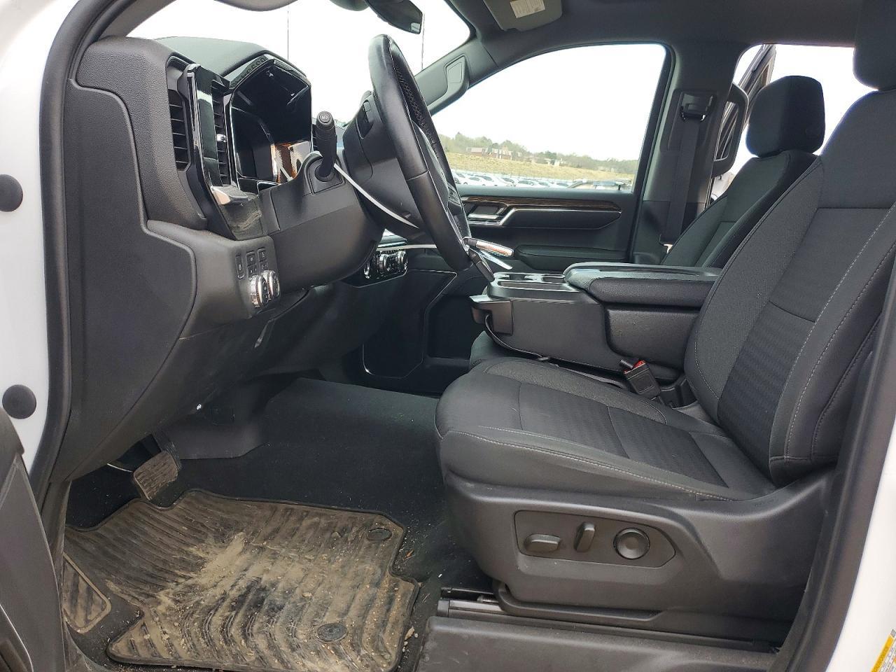 2023 GMC Sierra K1500 SLE