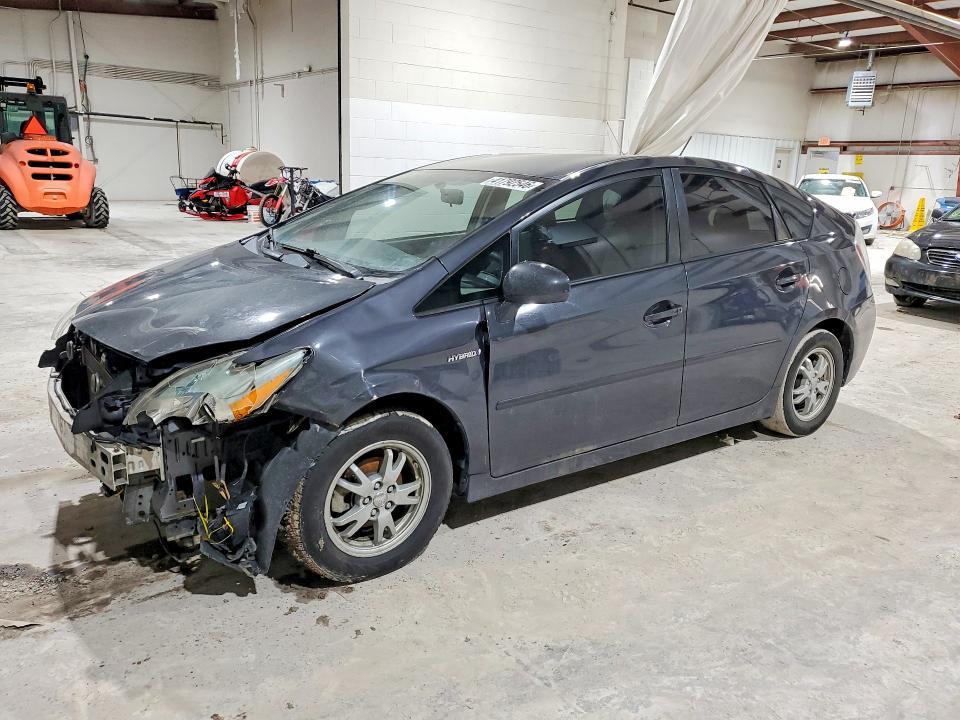 2010 Toyota Prius iii