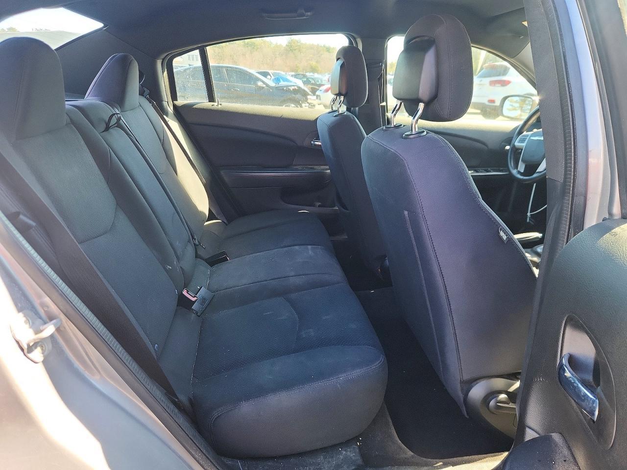 2013 Chrysler 200 Touring
