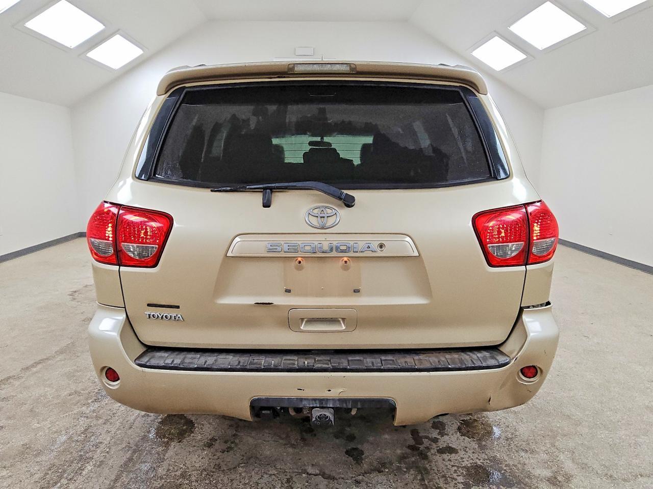2010 Toyota Sequoia SR5