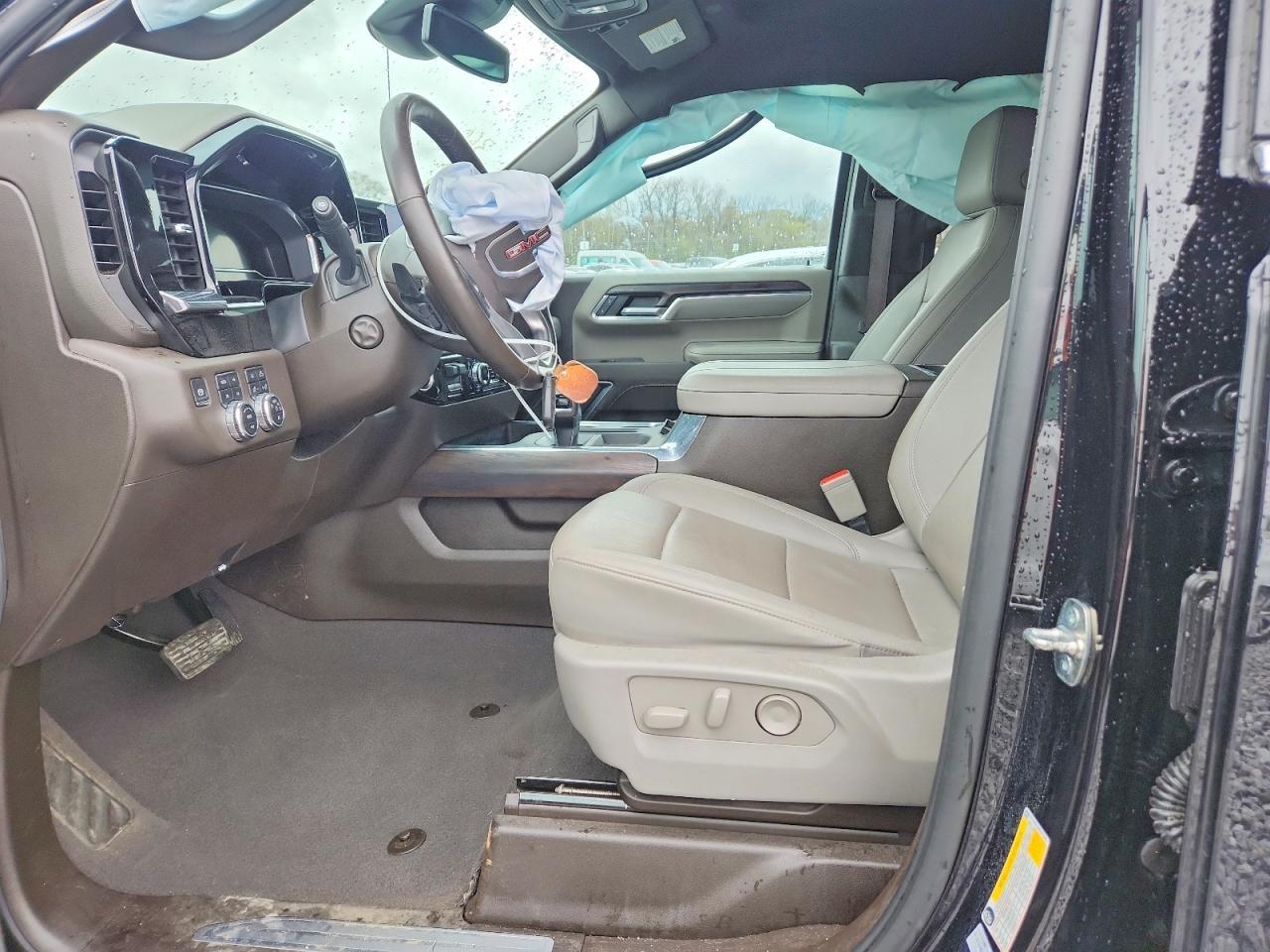 2024 GMC Sierra K1500 SLT