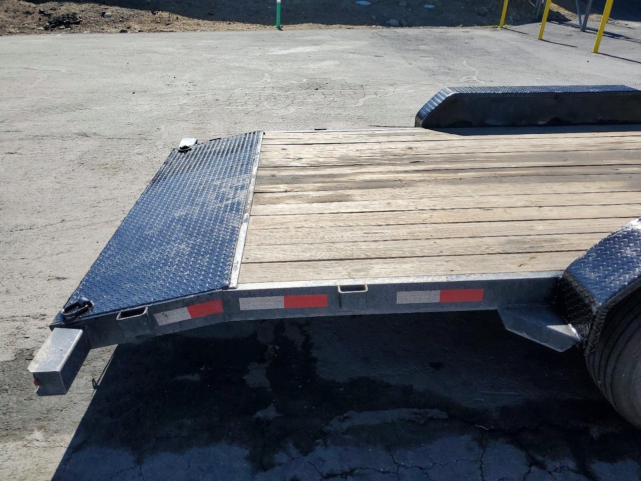 2025 Sure Trac ST8220CHW-B-100 Equipment Trailer