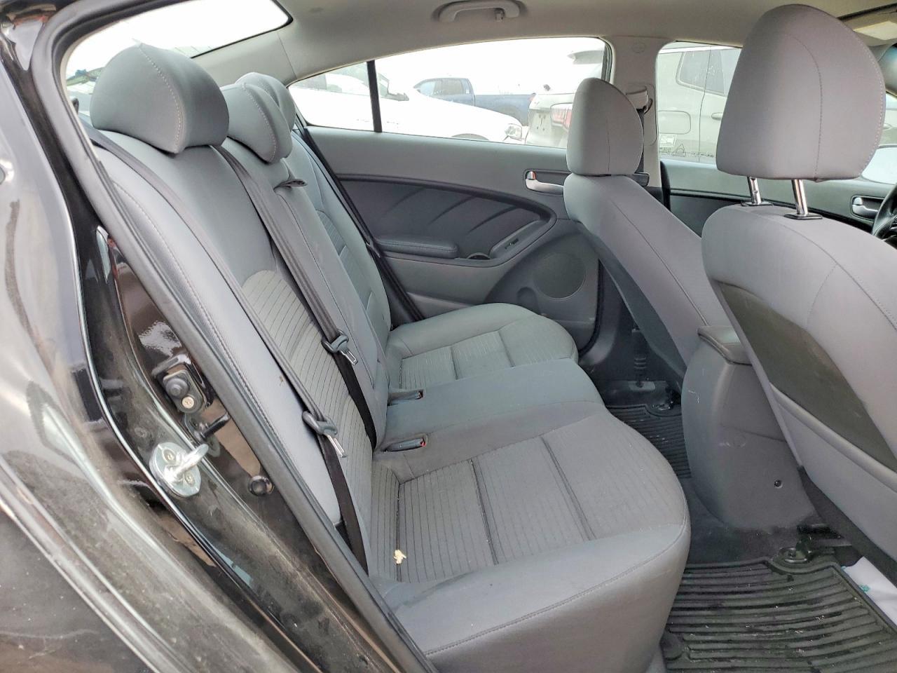 2017 KIA Forte lx