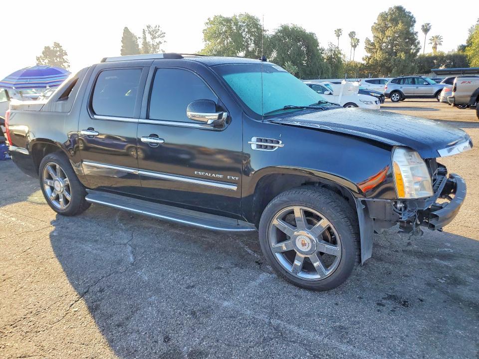 2013 Cadillac Escalade EXT Luxury