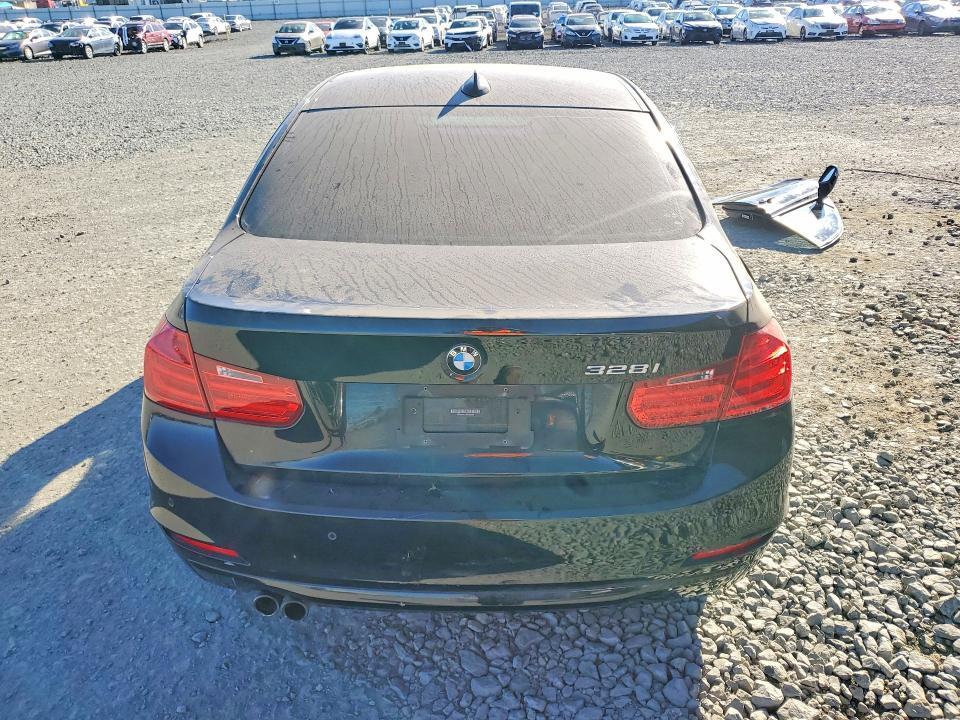 2015 BMW 328 i