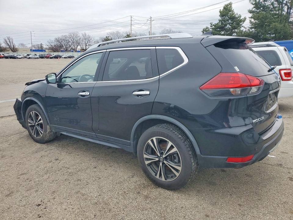 2020 Nissan Rogue s