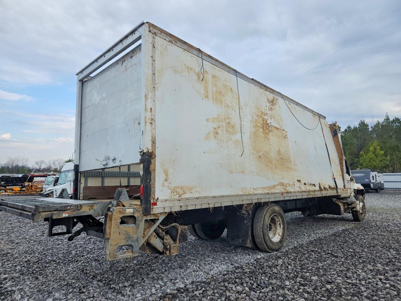 2022 International MV607 BOX Truck