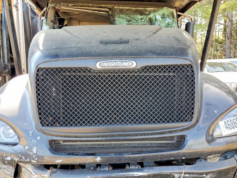 2007 Freightliner Columbia Car Hauler Truck