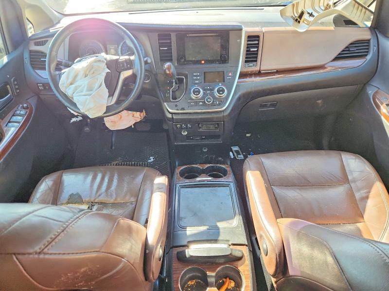 2016 Toyota Sienna Limited Premium 7-passenger