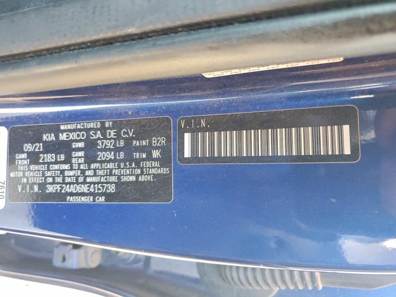 2022 KIA Forte lxs