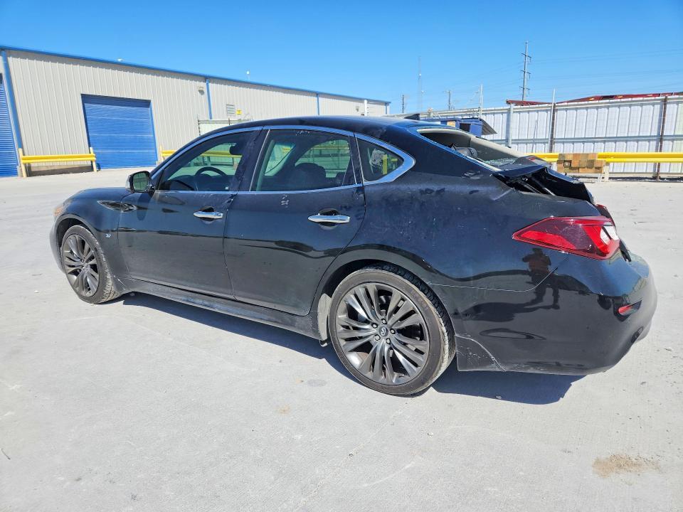 2016 Infiniti Q70 3.7