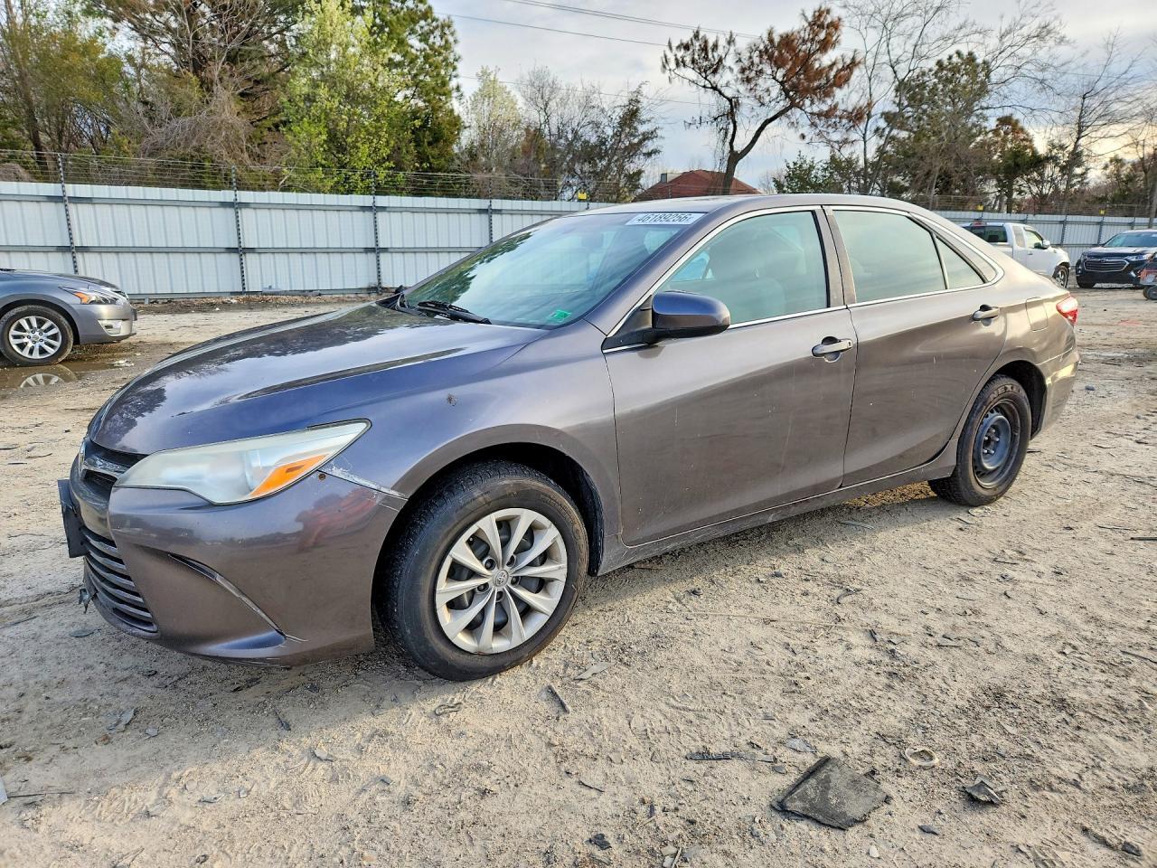2015 Toyota Camry le