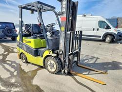 Vehiculos salvage en venta de Copart Assonet, MA: 2012 Clark C25CL Forklift
