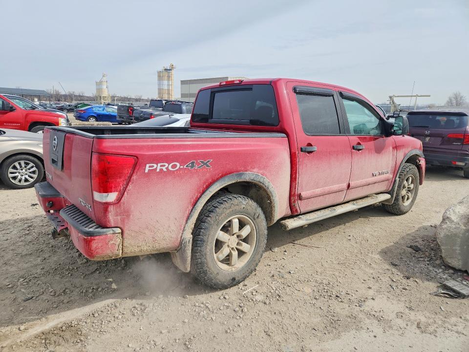 2011 Nissan Titan sv