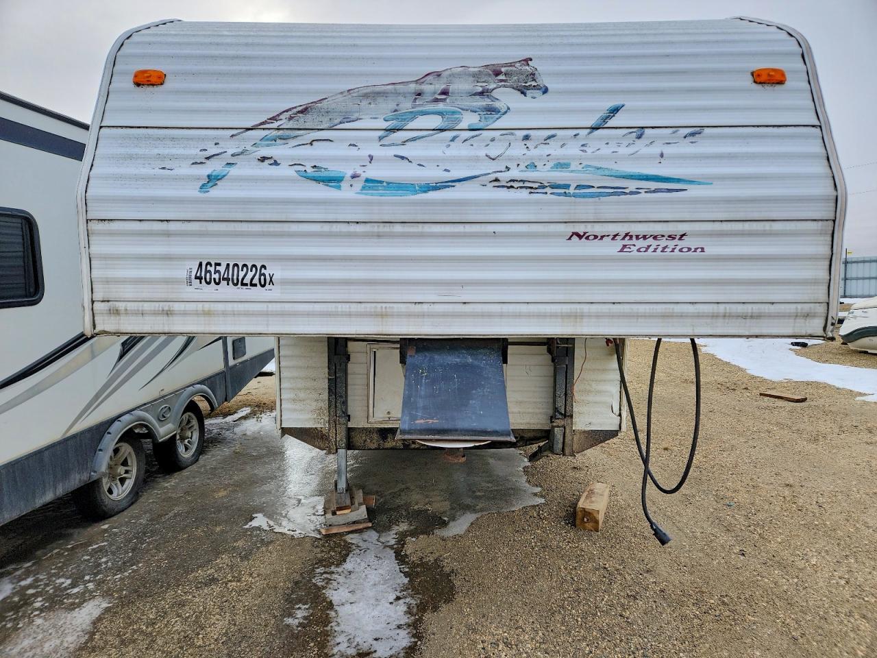 1999 Prowler Recreational Vehicle (RV)