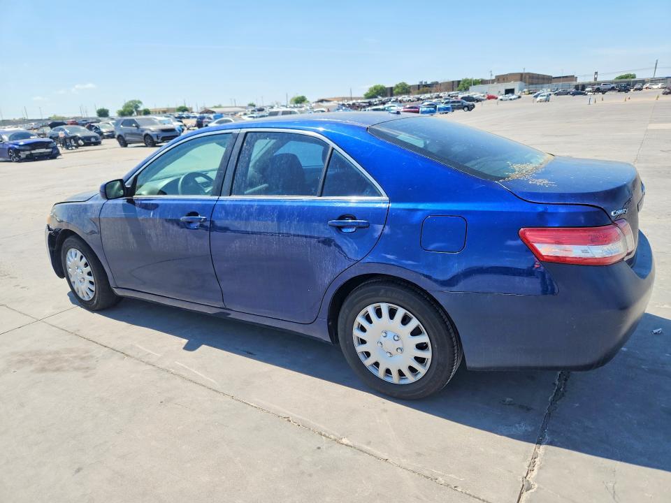 2011 Toyota Camry le