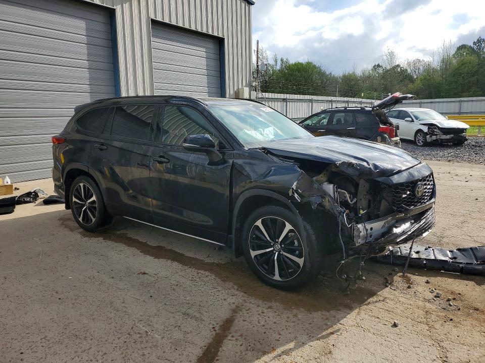 2021 Toyota Highlander xse