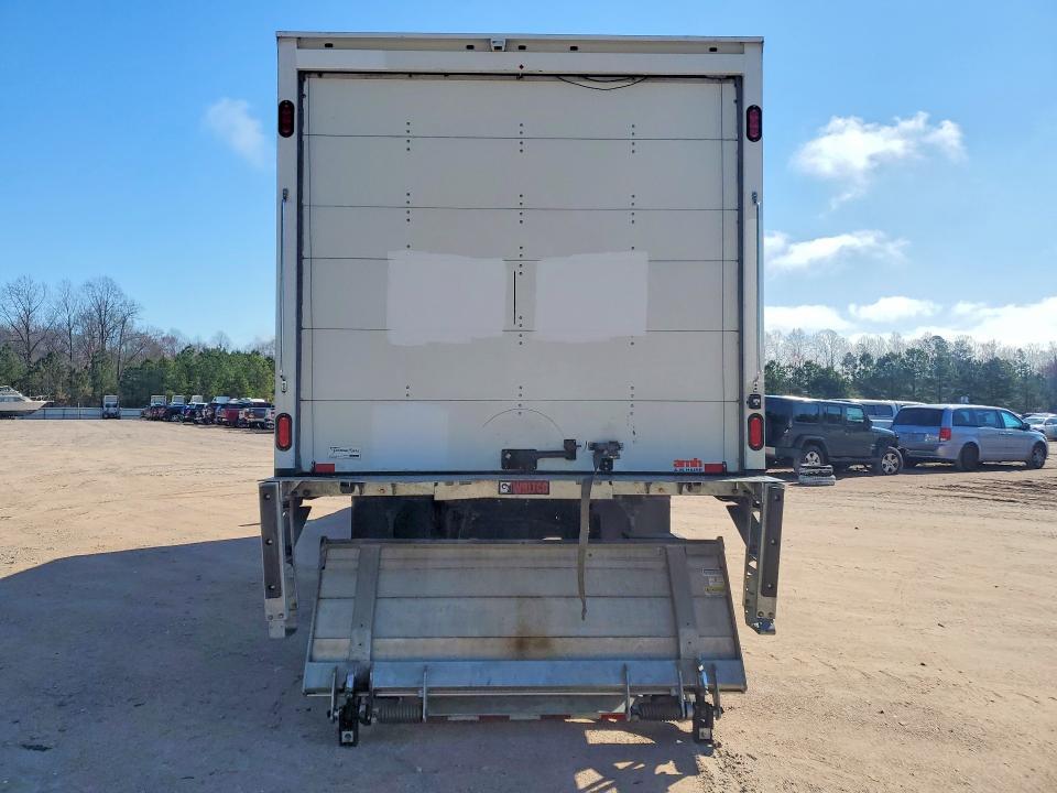 2022 Ford F650 Super Duty BOX Truck