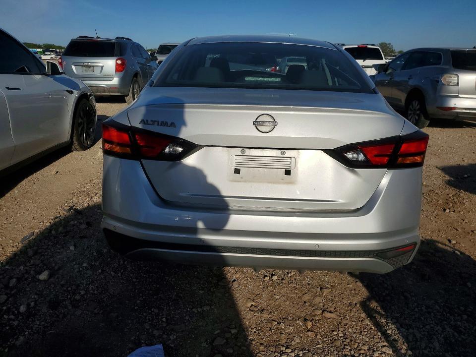 2024 Nissan Altima 2.5 s